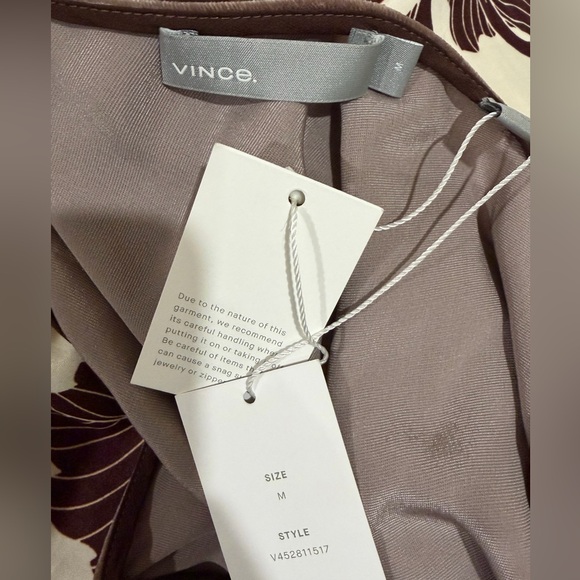 VINCE NWT Velvet Spaghetti Strap Camisole Cami Tank Top Cocoa Bean M Brown - Picture 10 of 10